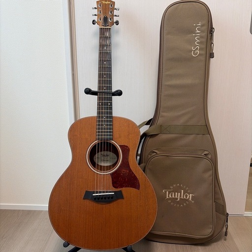 【良品】Taylorのアコースティックギター