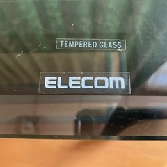 エレコム　黒のガラスローテーブル　テレビボード　テレビ台　引っ越しの画像