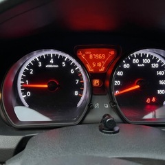 格安！車検長い！新品スタッドレス替えたて！e12ノート　訳アリの画像