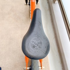 ストライダー 幼児用ペダルなし自転車 オレンジ の画像