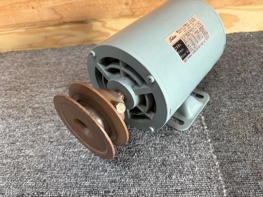 TOSHIBA 東芝 モーター SIK-DBK 4P-200W 相誘導電動機