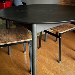 【無料】丸テーブル＋椅子2脚セット 直径100cm 3/1引き取り限定の画像