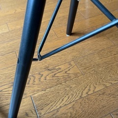 ダイニングチェア 2脚セット（1脚ネジ欠品あり）無料の画像