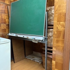 ホワイトボード(黒板)
の画像