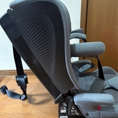カーメイト(エールベベ) チャイルドシート 安全基準(R44) 1歳から 使える ISOFIX 固定 パパット 2 プレミアム ナチュラルグレー ジャンピングハーネス搭載 CF531の画像