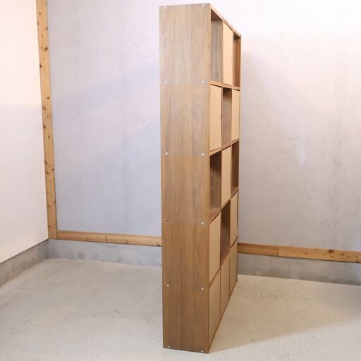 人気の無印良品(MUJI)のウォールナット材 5段・3列スタッキングシェルフ/&PAPERSのフラップ付き！！追加棚で用途に応じてカス