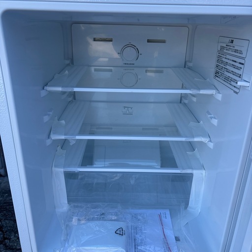 超美品ノンフロン冷凍冷蔵庫 ハイセンス 135L 2025年製