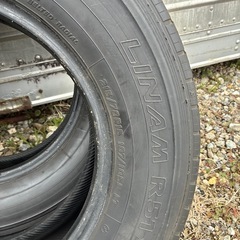 春タイヤ　215/70R15 　の画像