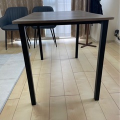 ダイニングテーブル　の画像