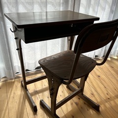 レトロ　机　椅子セットの画像