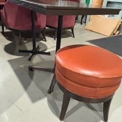 1人用丸椅子　4脚の画像