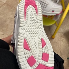 女性用スノーボードブーツ ホワイト/ピンクの画像