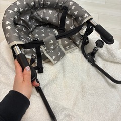 ミニーちゃんのテーブルチェアの画像