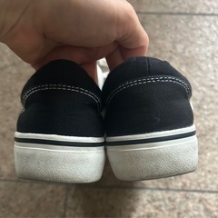 【vansではありません】黒スニーカー【sizeM】の画像