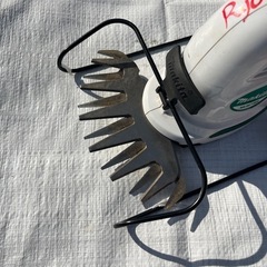 マキタ 芝生バリカンMUM163G 2の画像