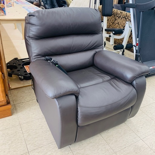 【ジモティー割引で最大15％OFF⭐️】ニトリ 1人掛け 電動ソファ ブラック