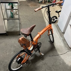 石2602-1393 デイトナ　電動アシスト自転車　バッテリー充電器付き　中古　パンクしていますの画像