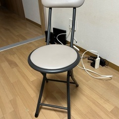 収納　物干し竿　タオル掛け　椅子の画像