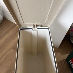 45L ゴミ箱　　の画像