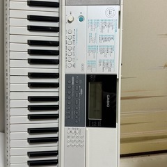 電子ピアノの画像