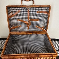 ピクニックバスケットの画像