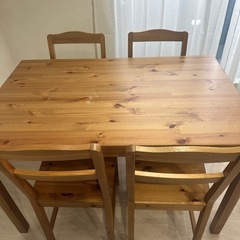 ダイニングテーブル 椅子付きの画像