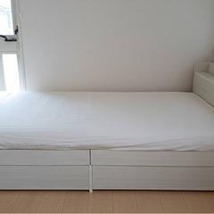 【訳あり格安 4,000円】セミダブルベッド セット（マットレス・収納•シーツ付）の画像