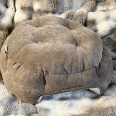 取引相手様決定しました【猫用ベッド】ネコセカイ　ベッド　クッションの画像