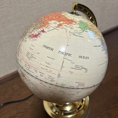 照明　地球儀　照明付き　ライト　の画像