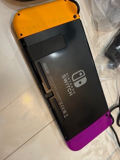 【美品】新型ニンテンドースイッチ