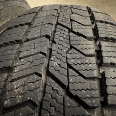 マツダスズキ純正スチールホイール冬タイヤセット TOYO 155/65R14 4本 8分山程度 2020年製 軽自動車 エブリィワゴンなどの画像