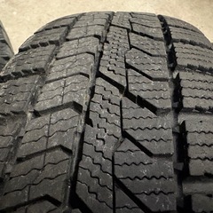 マツダスズキ純正スチールホイール冬タイヤセット TOYO 155/65R14 4本 8分山程度 2020年製 軽自動車 エブリィワゴンなどの画像