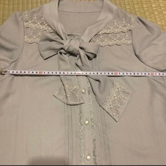 アクシーズファム　レース　ロマンティックブルーブラウスの画像