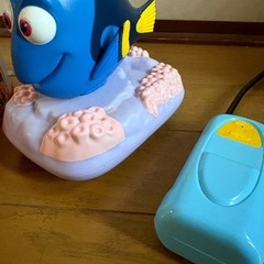 おもちゃ　ユーホーキャッチャー　ニモのやつの画像