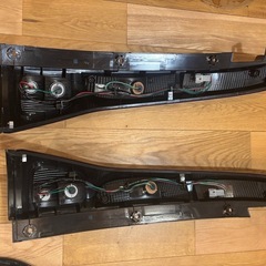 セレナ　テールランプの画像