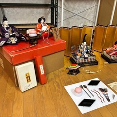 【格安】ひな人形　雛人形　2セット　家紋入り　正絹束帯雛　光寛作　木札付　年代物の画像