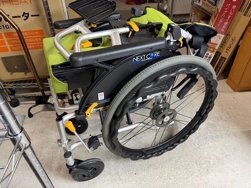 松永製作所 自走式車椅子 NEXT CORE NEXT-31B 22インチ 座面高さ43cm 座面幅40cm 折りたたみ ライトグリー