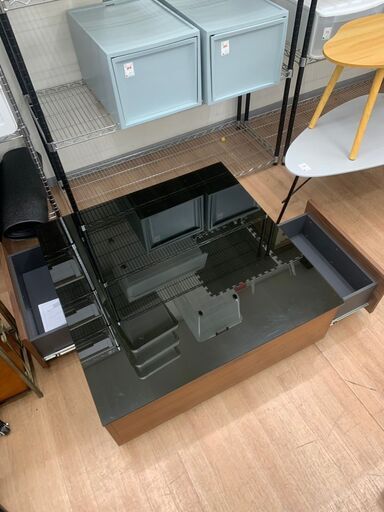 センターテーブル CARLOS CENTER TABLE90 廃番 90×90×32 ローテーブル※定価33990円【送料に設置費込み
