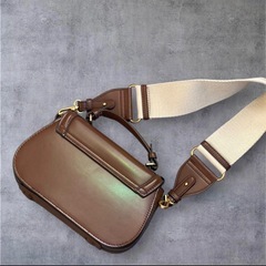 【美品】ZARA クロスボディバッグ ダークゴールデンブラウンの画像