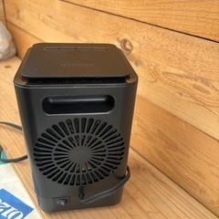 小型 首振り 省エネ 暖房 即暖 速暖 温風 送風 950W コンパクト 足元 脱衣所 トイレ 洗面所 オフィス の画像