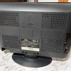液晶テレビ　19インチ　　11年製　リモコン　コード付きの画像