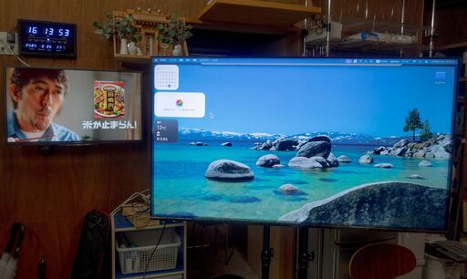 引き渡し者決定　65型テレビモニターとキャスター付テレビスタンド