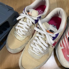 NIKE ニューバランス　スニーカーの画像