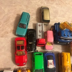  トミカなどのおもちゃ　差し上げますの画像