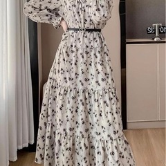 ロングワンピース Sサイズ レディース 花柄 ワンピースの画像