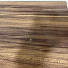 ダイニングテーブルの画像