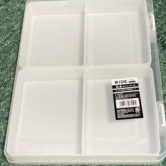 【無料】キャリーケース５点とキャリーケース内の仕分け箱セット　サイズＡ４が４つ、Ｂ５が１つの画像