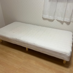 ニトリ シングルベッドの画像