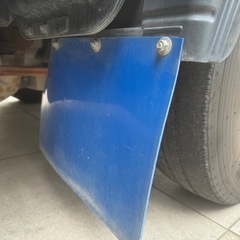デコトラ 3分割泥除け ゴム厚3mm ブルー 鏡面ウエイト 二山折り 2ｔ標準車の画像
