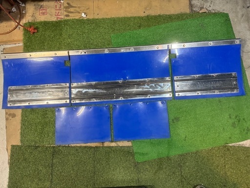 デコトラ 3分割泥除け ゴム厚3mm ブルー 鏡面ウエイト 二山折り 2ｔ標準車